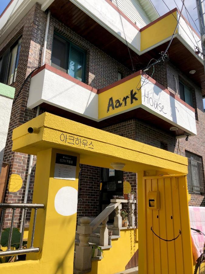 Aark House Vandrarhem Gangneung Exteriör bild