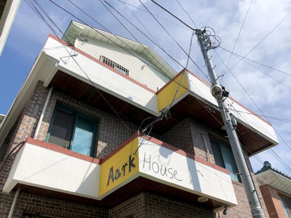 Aark House Vandrarhem Gangneung Exteriör bild