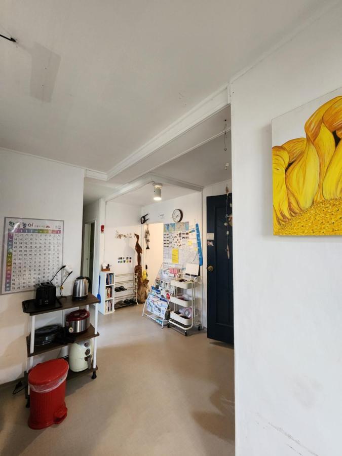Aark House Vandrarhem Gangneung Exteriör bild