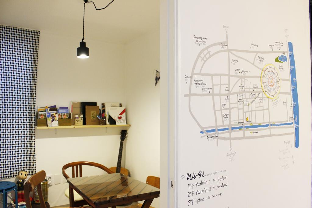 Aark House Vandrarhem Gangneung Exteriör bild